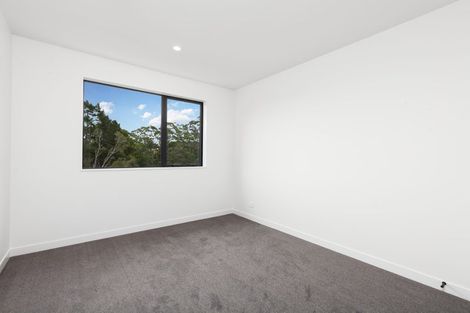 Photo of property in 5 Endurance Rise, Orewa, 0931