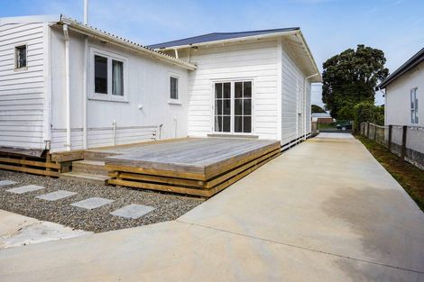 Photo of property in 257 Princes Street, Hawera, 4610