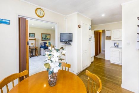 Photo of property in 50f2- Kowhai Avenue, Ebdentown, Upper Hutt, 5018