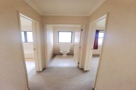 Photo of property in 11 Dalcross Drive, Flat Bush, Auckland, 2016