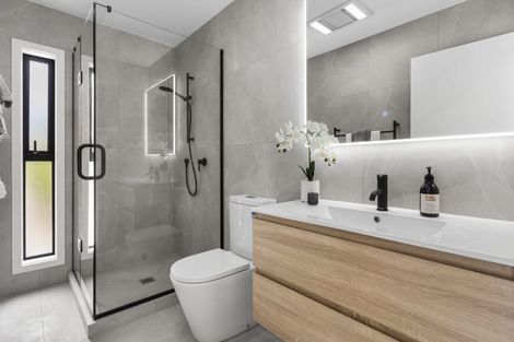 Photo of property in 33a Patons Road, Howick, Auckland, 2014