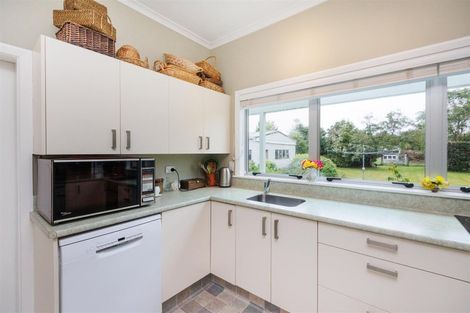 Photo of property in 68 Skerman Street, Marton, 4710