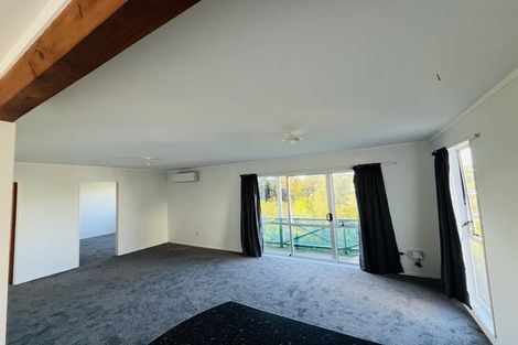 Photo of property in 9-11 Thimble Lane, Whitby, Porirua, 5024