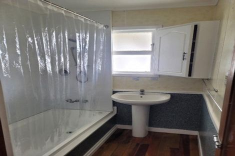 Photo of property in 7 Truby King Street, Merrilands, New Plymouth, 4312