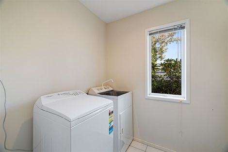 Photo of property in 16 Hanover Place, Ilam, Christchurch, 8041
