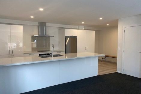 Photo of property in 28 Collins Avenue, Tawa, Wellington, 5028