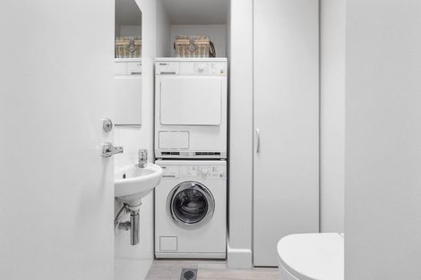 Photo of property in 314 Maunganui Road, Mount Maunganui, 3116