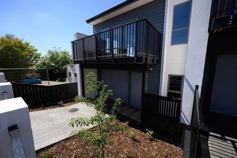 Photo of property in 5/6 Ruakiwi Road, Hamilton Lake, Hamilton, 3204