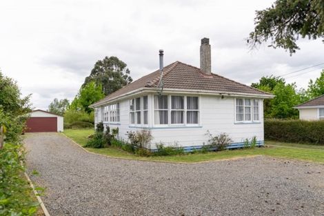 Photo of property in 16 Kummer Crescent, Masterton, 5810