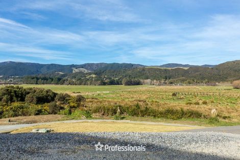 Photo of property in 9 Margaret Mahy Drive, Blue Mountains, Upper Hutt, 5371