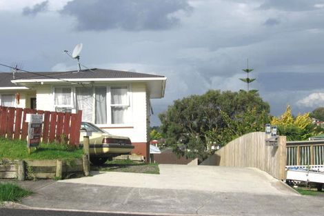 Photo of property in 243a Glengarry Road, Glen Eden, Auckland, 0602