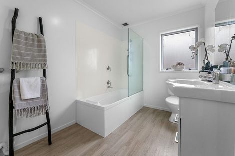 Photo of property in 115 Watling Street, Gate Pa, Tauranga, 3112