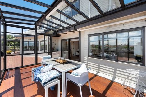 Photo of property in 216 Whitford Road, Shamrock Park, Auckland, 2016