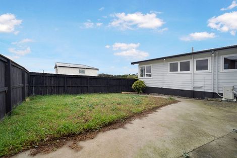 Photo of property in 174 Don Buck Road, Massey, Auckland, 0614
