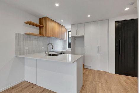 Photo of property in 4/66 Cleveland Street, Edgeware, Christchurch, 8013