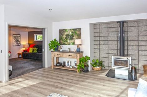 Photo of property in 125 Chevron Crescent, Whangamata, 3620