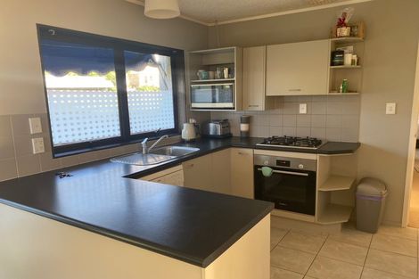 Photo of property in 59a/2 Norwood Road, Bayswater, Auckland, 0622