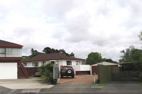 Photo of property in 11 Sevilla Place, Unsworth Heights, Auckland, 0632