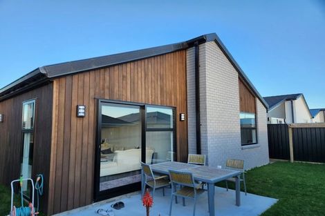 Photo of property in 8 Empire Crescent, Papamoa, 3118