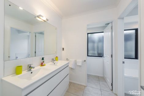 Photo of property in 258a Fergusson Drive, Heretaunga, Upper Hutt, 5018