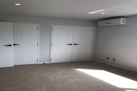 Photo of property in 13 Meritage Lane, Te Atatu South, Auckland, 0610