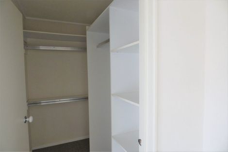Photo of property in 72 Kingdale Road, Henderson, Auckland, 0610