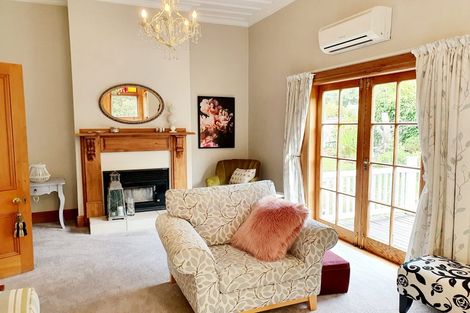 Photo of property in 286 Main Road, Tawa, Wellington, 5028