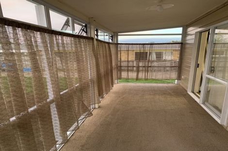 Photo of property in 8 Naumai Place, Spotswood, New Plymouth, 4310