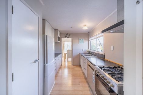 Photo of property in 29 Matipo Crescent, Pukete, Hamilton, 3200