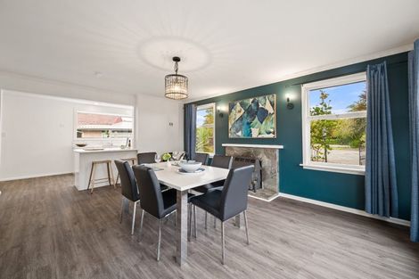 Photo of property in 16 Ilfracombe Place, Burnside, Christchurch, 8053