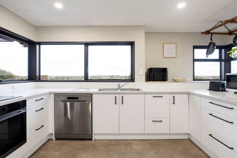 Photo of property in 9 Stirling Place, Dinsdale, Hamilton, 3204