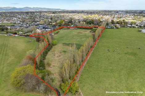 Photo of property in 384 Sawyers Arms Road, Harewood, Christchurch, 8051