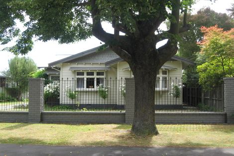 Photo of property in 14 Gosset Street, St Albans, Christchurch, 8014