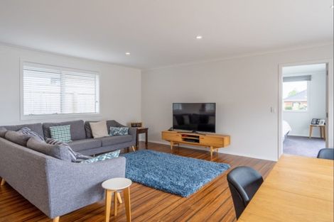 Photo of property in 9 Mahia Lane, Waikanae, 5036