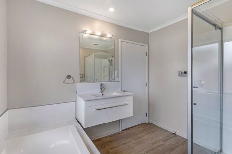 Photo of property in 111 Lowes Road, Rolleston, 7614