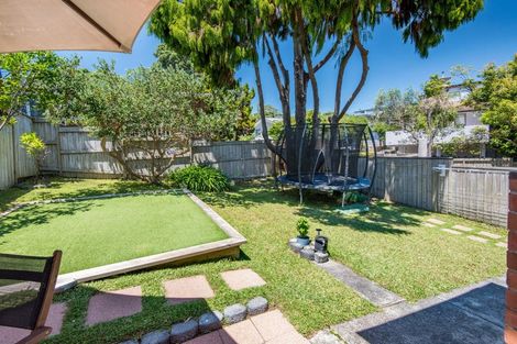 Photo of property in 2/36 Harley Close, Hauraki, Auckland, 0622