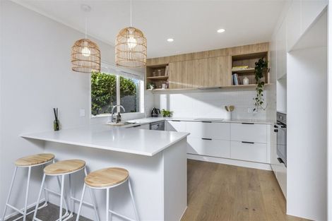 Photo of property in 1/44 Nile Road, Milford, Auckland, 0620
