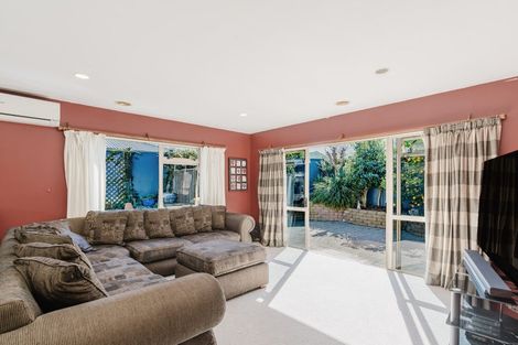 Photo of property in 28 Ranui Street, Dinsdale, Hamilton, 3204