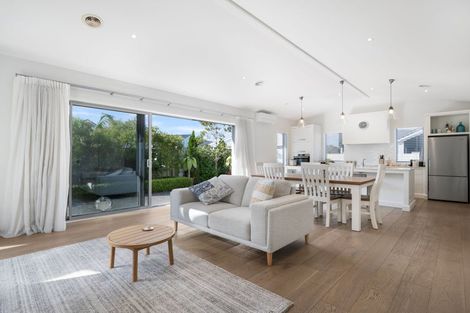 Photo of property in 1 Astelia Lane, Papamoa Beach, Papamoa, 3118