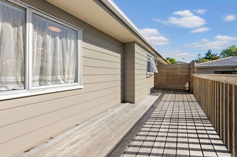 Photo of property in 7 Styca Place, Sunnyvale, Auckland, 0612