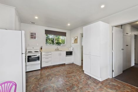Photo of property in 64 Crofton Road, Harewood, Christchurch, 8051