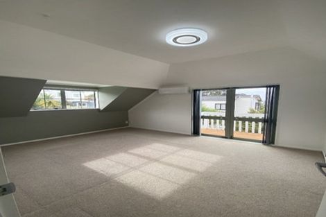Photo of property in 2/102 Manuka Road, Bayview, Auckland, 0629