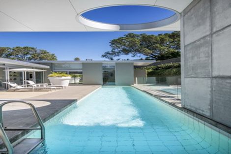 Photo of property in 9 Stanley Point Road, Stanley Point, Auckland, 0624