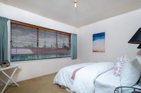 Photo of property in 12 Jenelin Road, Glendene, Auckland, 0602