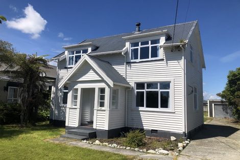 Photo of property in 215 Hampden Street, Hokitika, 7810