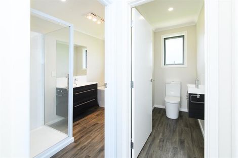 Photo of property in 35 Oldfield Lane, Marton, 4710