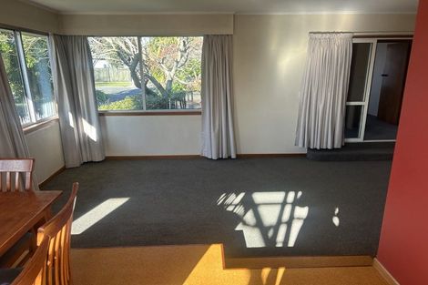Photo of property in 16 Bale Place, Havelock North, 4130