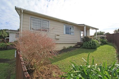 Photo of property in 18 Culzean Grove, Bell Block, New Plymouth, 4312