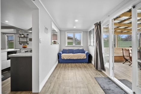 Photo of property in 35 Potaka Street, Marton, 4710