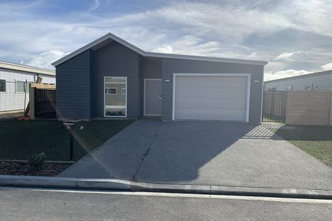 Photo of property in 34 Koru Loop, Paraparaumu, 5032